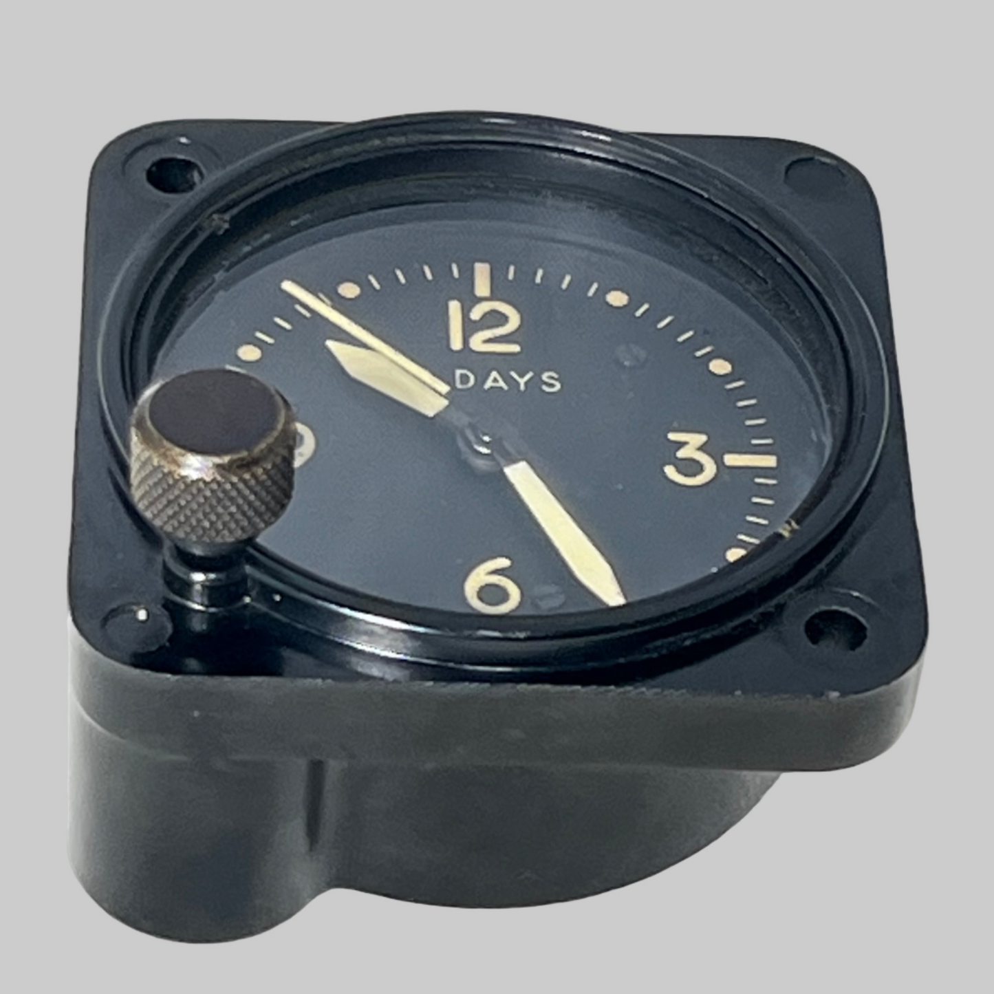 WALTHAM Precision Instruments 8 DAY Wind-Up Mechanical 1 7/8 inch dial US Military Airplane CLOCK