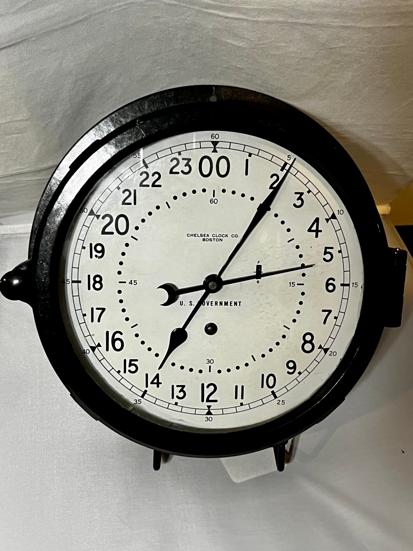 Vintage Vietnam Era Chelsea 8.5" dial 24 hour Military US Government Navy Ships Clock