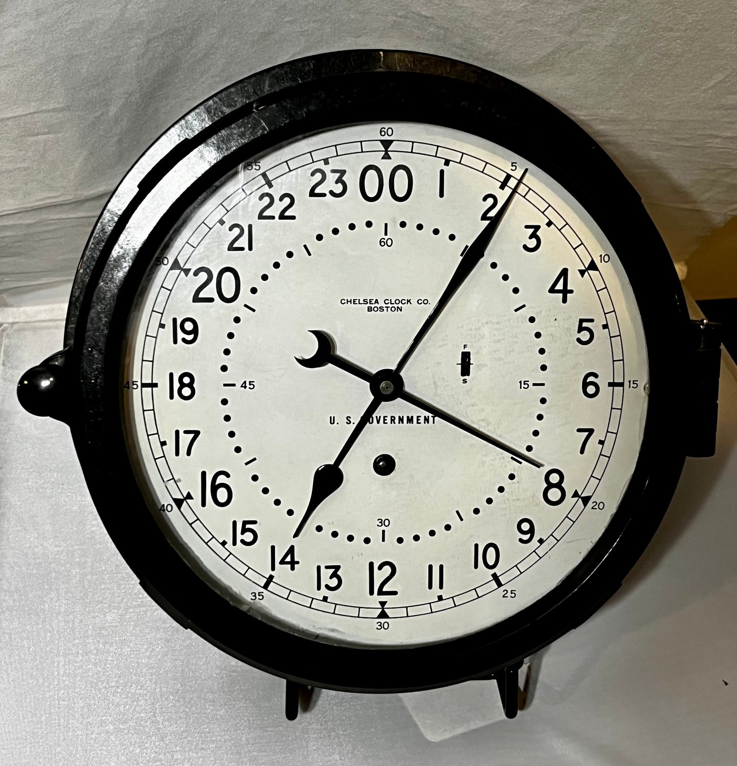 Vintage Vietnam Era Chelsea 8.5" dial 24 hour Military US Government Navy Ships Clock