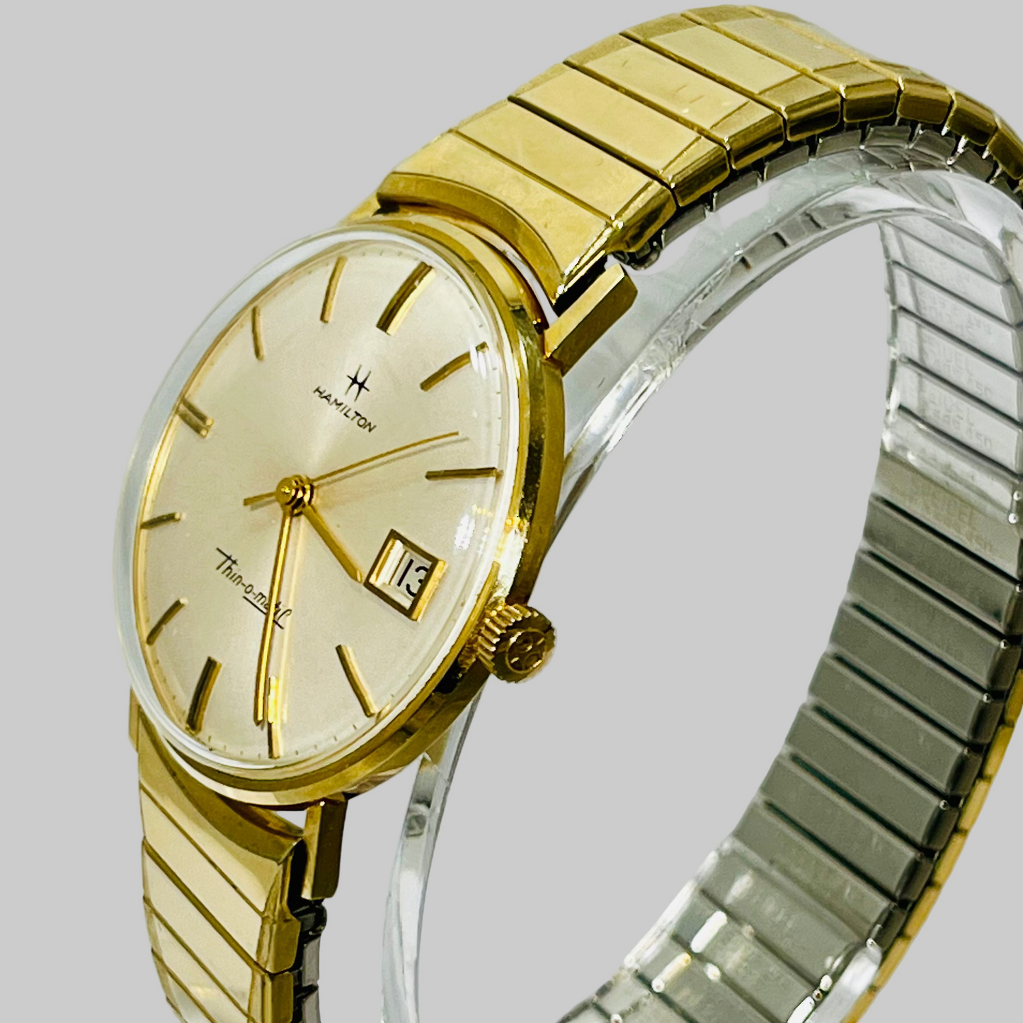 Hamilton Thin-o-Matic Close Up