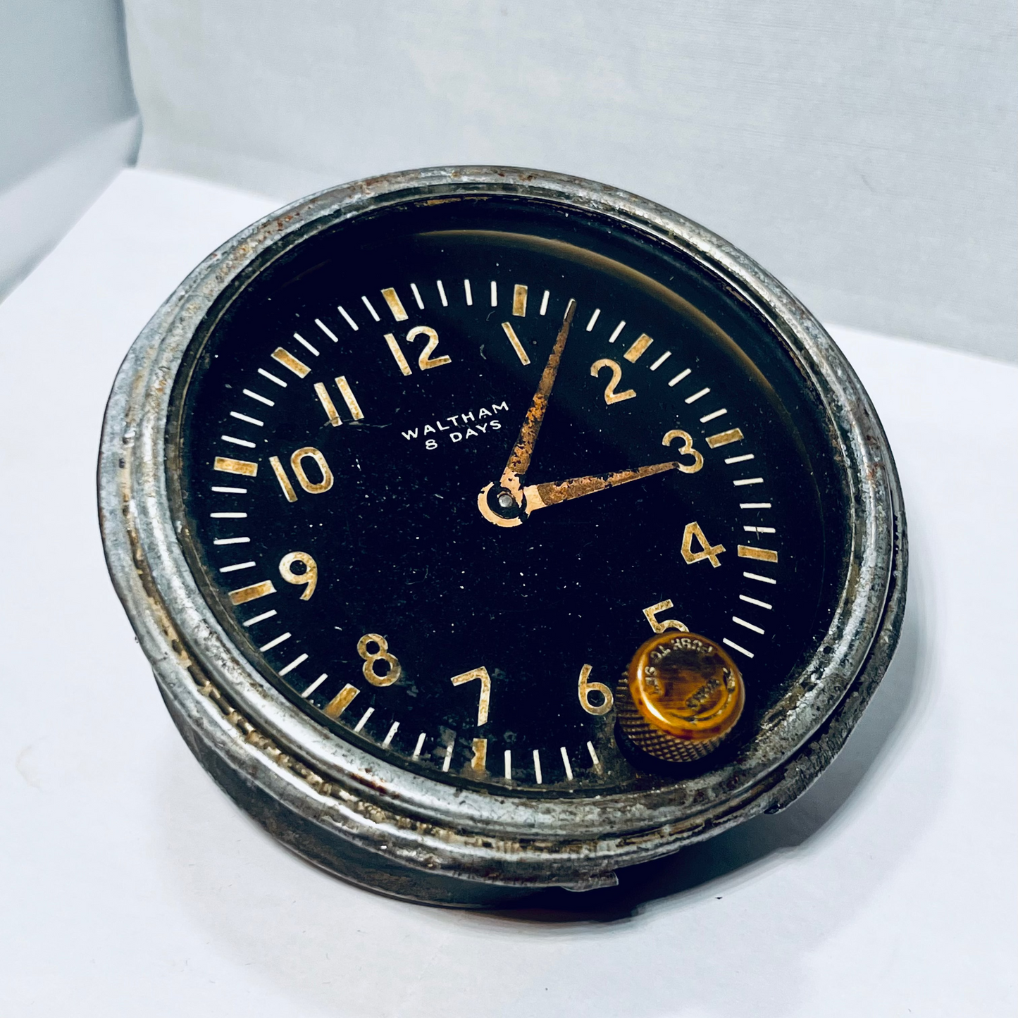 WALTHAM Sherman Tank WW2 8 DAY Wind-Up mechanical US Military CLOCK