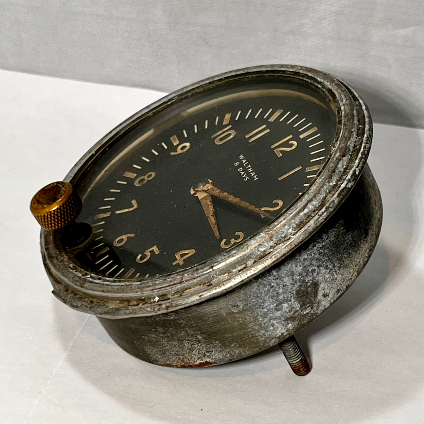 WALTHAM Sherman Tank WW2 8 DAY Wind-Up mechanical US Military CLOCK